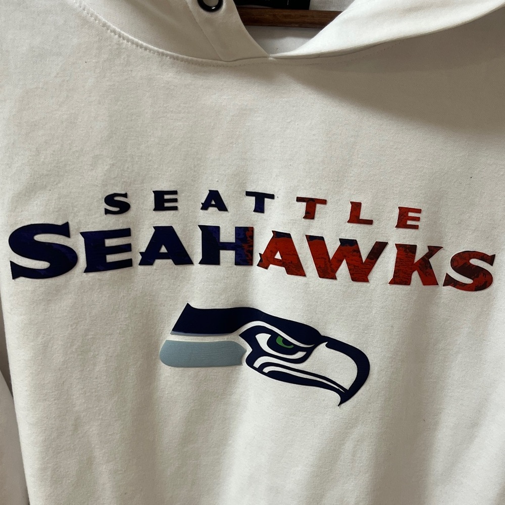 Seattle Seahawks White Hoodie - Picture 3 of 11
